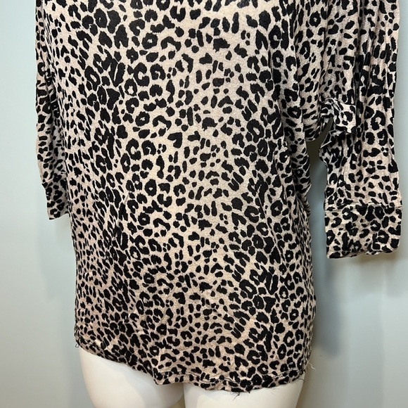 Women’s Leopard Shirt - Picture 4 of 9